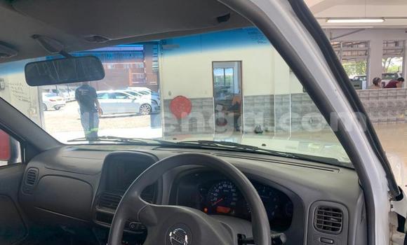 Acheter Occasion Voiture Nissan NP 300 Blanc à Ezulwini, Hhohho Acheter Occasion Voiture Nissan NP 300 Blanc à Ezulwini, Hhohho