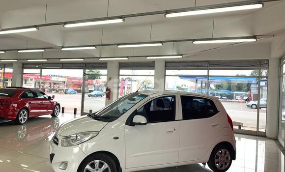 Acheter Occasion Voiture Hyundai i10 Blanc à Ezulwini, Hhohho Acheter Occasion Voiture Hyundai i10 Blanc à Ezulwini, Hhohho