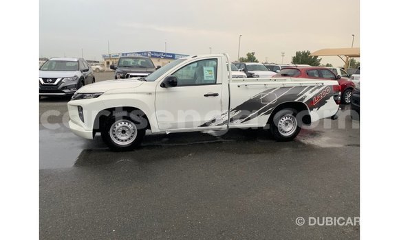 Nunua Imported Mitsubishi L200 White Gari ndani ya Import - Dubai nchini Hhohho Nunua Imported Mitsubishi L200 White Gari ndani ya Import - Dubai nchini Hhohho