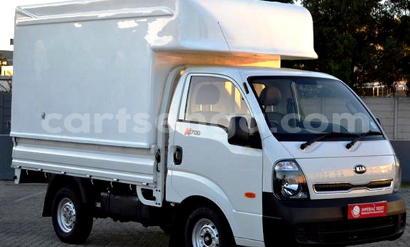 Acheter Occasion Voiture Kia K7 Blanc à Mbabane, Manzini Acheter Occasion Voiture Kia K7 Blanc à Mbabane, Manzini
