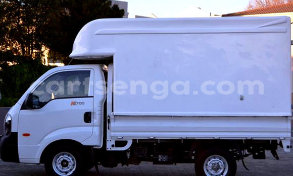 Acheter Occasion Voiture Kia K7 Blanc à Mbabane, Manzini Acheter Occasion Voiture Kia K7 Blanc à Mbabane, Manzini