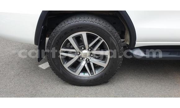 Buy Used Toyota Fortuner White Car in Mbabane in Manzini Buy Used Toyota Fortuner White Car in Mbabane in Manzini