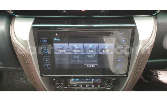 Buy Used Toyota Fortuner White Car in Mbabane in Manzini Buy Used Toyota Fortuner White Car in Mbabane in Manzini