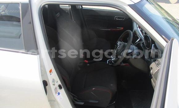Acheter Occasion Voiture Suzuki Swift Blanc à Manzini, Manzini Acheter Occasion Voiture Suzuki Swift Blanc à Manzini, Manzini
