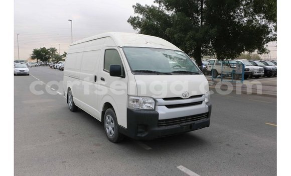 Acheter Import Voiture Toyota Hiace Blanc à Import - Dubai, Hhohho Acheter Import Voiture Toyota Hiace Blanc à Import - Dubai, Hhohho