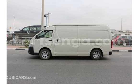 Acheter Import Voiture Toyota Hiace Blanc à Import - Dubai, Hhohho Acheter Import Voiture Toyota Hiace Blanc à Import - Dubai, Hhohho