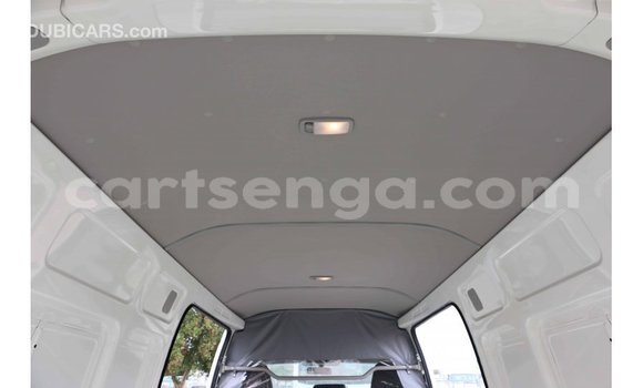 Acheter Import Voiture Toyota Hiace Blanc à Import - Dubai, Hhohho Acheter Import Voiture Toyota Hiace Blanc à Import - Dubai, Hhohho