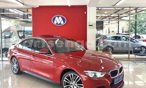 Nunua Ilio tumika BMW 3–Series Red Gari ndani ya Ezulwini nchini Hhohho Nunua Ilio tumika BMW 3–Series Red Gari ndani ya Ezulwini nchini Hhohho