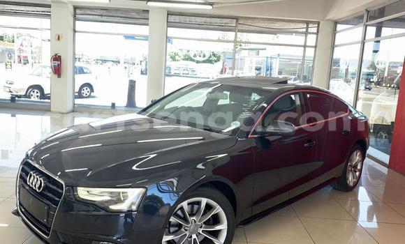 Nunua Ilio tumika Audi A5 Black Gari ndani ya Ezulwini nchini Hhohho Nunua Ilio tumika Audi A5 Black Gari ndani ya Ezulwini nchini Hhohho