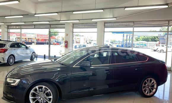 Nunua Ilio tumika Audi A5 Black Gari ndani ya Ezulwini nchini Hhohho Nunua Ilio tumika Audi A5 Black Gari ndani ya Ezulwini nchini Hhohho