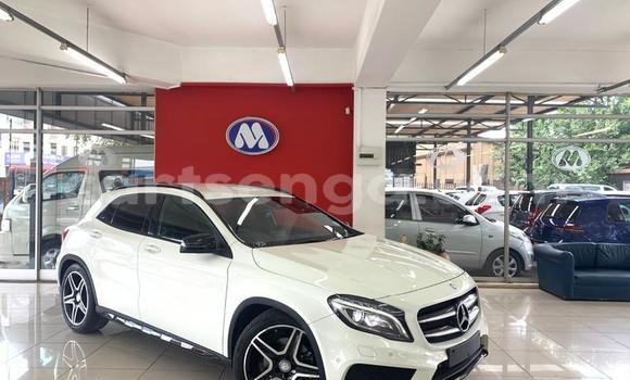 Acheter Occasion Voiture Mercedes‒Benz CLA-klasse AMG Blanc à Ezulwini, Hhohho Acheter Occasion Voiture Mercedes‒Benz CLA-klasse AMG Blanc à Ezulwini, Hhohho