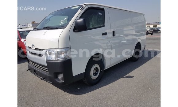 Buy Import Toyota Hiace White Car in Import - Dubai in Hhohho Buy Import Toyota Hiace White Car in Import - Dubai in Hhohho