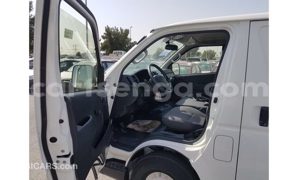 Buy Import Toyota Hiace White Car in Import - Dubai in Hhohho Buy Import Toyota Hiace White Car in Import - Dubai in Hhohho
