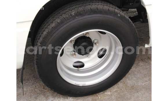 Acheter Import Voiture Toyota Coaster Blanc à Import - Dubai, Hhohho Acheter Import Voiture Toyota Coaster Blanc à Import - Dubai, Hhohho