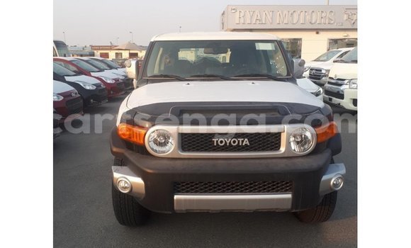 Acheter Import Voiture Toyota FJ Cruiser Noir à Import - Dubai, Hhohho Acheter Import Voiture Toyota FJ Cruiser Noir à Import - Dubai, Hhohho