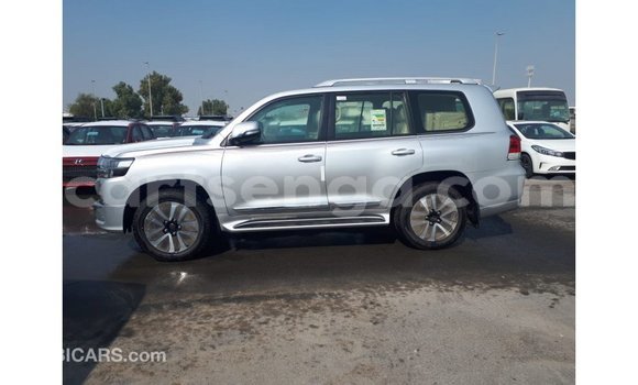 Buy Import Toyota Land Cruiser Other Car in Import - Dubai in Hhohho Buy Import Toyota Land Cruiser Other Car in Import - Dubai in Hhohho