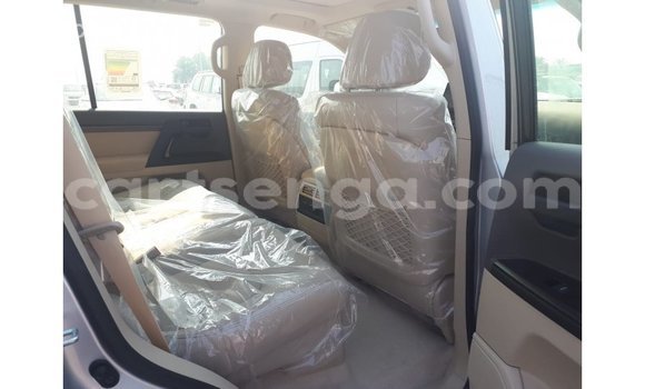 Buy Import Toyota Land Cruiser Other Car in Import - Dubai in Hhohho Buy Import Toyota Land Cruiser Other Car in Import - Dubai in Hhohho