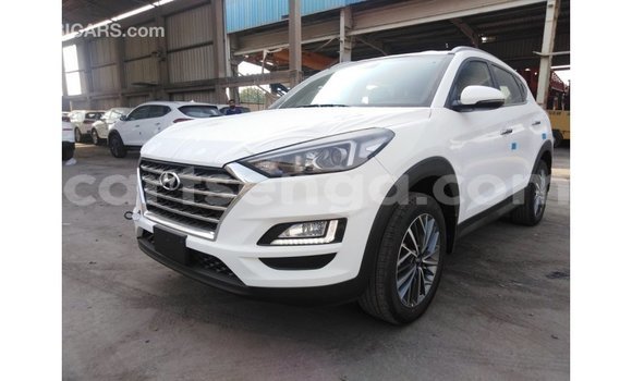 Buy Import Hyundai Tucson White Car in Import - Dubai in Hhohho Buy Import Hyundai Tucson White Car in Import - Dubai in Hhohho
