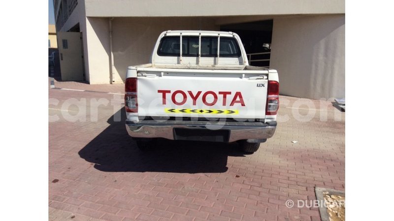 Big with watermark toyota hilux hhohho import dubai 14940