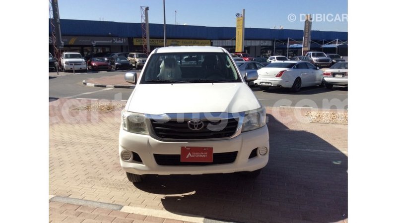 Big with watermark toyota hilux hhohho import dubai 14942