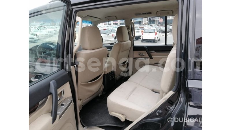 Big with watermark mitsubishi pajero hhohho import dubai 14943