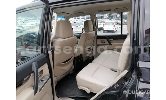 Nunua Imported Mitsubishi Pajero Black Gari ndani ya Import - Dubai nchini Hhohho Nunua Imported Mitsubishi Pajero Black Gari ndani ya Import - Dubai nchini Hhohho