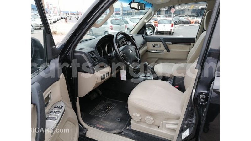 Big with watermark mitsubishi pajero hhohho import dubai 14943