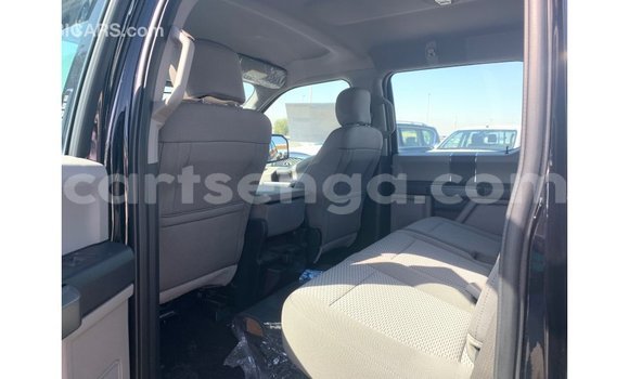 Nunua Imported Ford Club Wagon Black Gari ndani ya Import - Dubai nchini Hhohho Nunua Imported Ford Club Wagon Black Gari ndani ya Import - Dubai nchini Hhohho