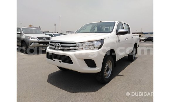 Buy Import Toyota Hilux White Car in Import - Dubai in Hhohho Buy Import Toyota Hilux White Car in Import - Dubai in Hhohho
