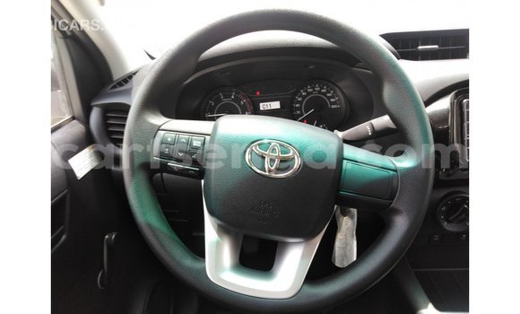 Buy Import Toyota Hilux White Car in Import - Dubai in Hhohho Buy Import Toyota Hilux White Car in Import - Dubai in Hhohho
