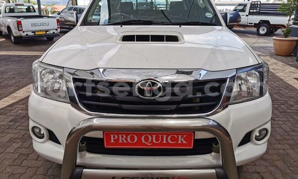Nunua Ilio tumika Toyota Hilux White Gari ndani ya Ezulwini nchini Hhohho Nunua Ilio tumika Toyota Hilux White Gari ndani ya Ezulwini nchini Hhohho