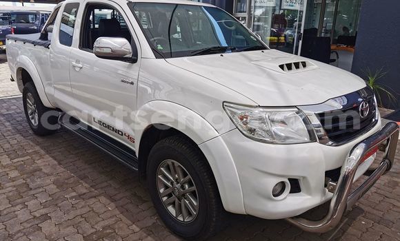 Nunua Ilio tumika Toyota Hilux White Gari ndani ya Ezulwini nchini Hhohho Nunua Ilio tumika Toyota Hilux White Gari ndani ya Ezulwini nchini Hhohho