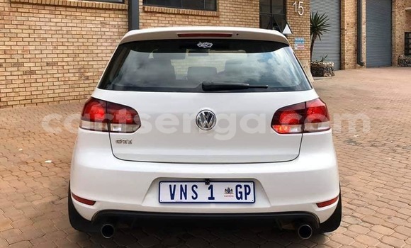 Nunua Ilio tumika Volkswagen Golf GTI White Gari ndani ya Ezulwini nchini Hhohho Nunua Ilio tumika Volkswagen Golf GTI White Gari ndani ya Ezulwini nchini Hhohho