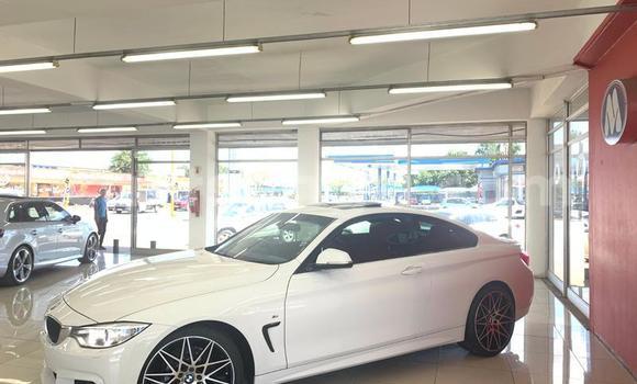 Acheter Occasion Voiture BMW M4 Blanc à Ezulwini, Hhohho Acheter Occasion Voiture BMW M4 Blanc à Ezulwini, Hhohho