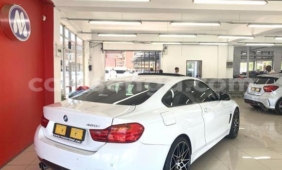 Acheter Occasion Voiture BMW M4 Blanc à Ezulwini, Hhohho Acheter Occasion Voiture BMW M4 Blanc à Ezulwini, Hhohho