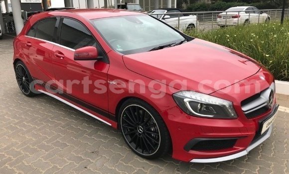 Nunua Ilio tumika Mercedes‒Benz A–Class Red Gari ndani ya Bulembu nchini Hhohho Nunua Ilio tumika Mercedes‒Benz A–Class Red Gari ndani ya Bulembu nchini Hhohho