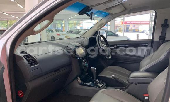 Nunua Ilio tumika Chevrolet TrailBlazer Silver Gari ndani ya Ezulwini nchini Hhohho Nunua Ilio tumika Chevrolet TrailBlazer Silver Gari ndani ya Ezulwini nchini Hhohho