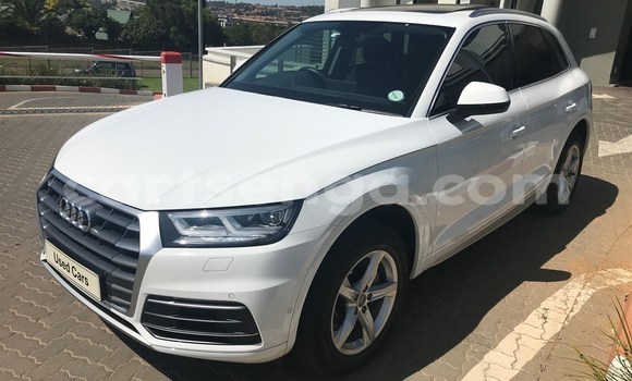 Acheter Occasion Voiture Audi Q5 Blanc à Mondi, Hhohho Acheter Occasion Voiture Audi Q5 Blanc à Mondi, Hhohho