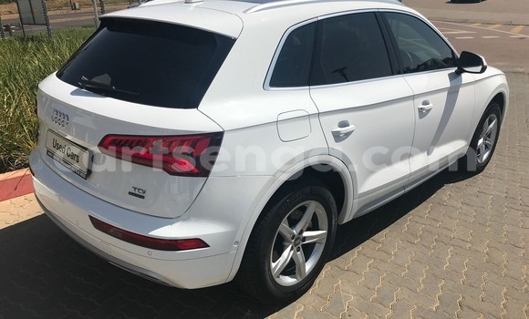 Acheter Occasion Voiture Audi Q5 Blanc à Mondi, Hhohho Acheter Occasion Voiture Audi Q5 Blanc à Mondi, Hhohho