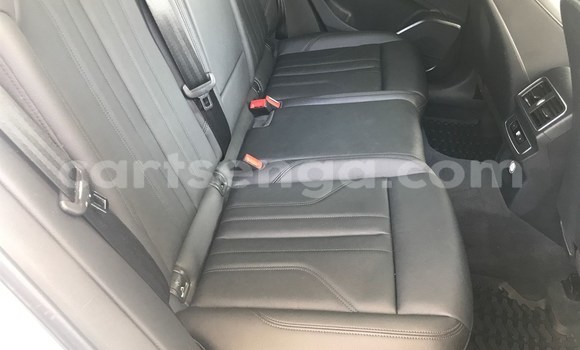 Acheter Occasion Voiture Audi Q5 Blanc à Mondi, Hhohho Acheter Occasion Voiture Audi Q5 Blanc à Mondi, Hhohho