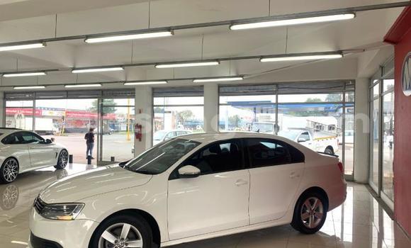 Buy Used Volkswagen Jetta White Car in Ezulwini in Hhohho Buy Used Volkswagen Jetta White Car in Ezulwini in Hhohho