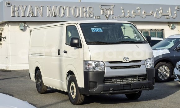 Acheter Import Voiture Toyota Hiace Blanc à Import - Dubai, Hhohho Acheter Import Voiture Toyota Hiace Blanc à Import - Dubai, Hhohho