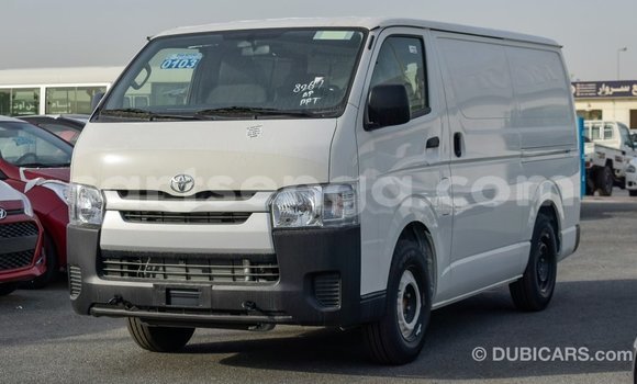 Acheter Import Voiture Toyota Hiace Blanc à Import - Dubai, Hhohho Acheter Import Voiture Toyota Hiace Blanc à Import - Dubai, Hhohho