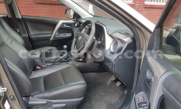 Buy Used Toyota RAV4 Brown Car in Mbabane in Manzini Buy Used Toyota RAV4 Brown Car in Mbabane in Manzini