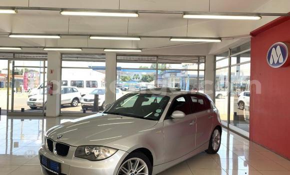Nunua Ilio tumika BMW 1–Series Silver Gari ndani ya Ezulwini nchini Hhohho Nunua Ilio tumika BMW 1–Series Silver Gari ndani ya Ezulwini nchini Hhohho