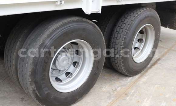 Buy Used Mitsubishi L400 White Truck in Mbabane in Manzini Buy Used Mitsubishi L400 White Truck in Mbabane in Manzini