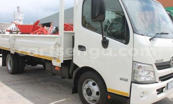 Buy Used Hino 300 Series White Truck in Mbabane in Manzini Buy Used Hino 300 Series White Truck in Mbabane in Manzini