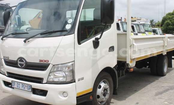Buy Used Hino 300 Series White Truck in Mbabane in Manzini Buy Used Hino 300 Series White Truck in Mbabane in Manzini