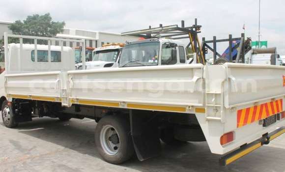 Buy Used Hino 300 Series White Truck in Mbabane in Manzini Buy Used Hino 300 Series White Truck in Mbabane in Manzini