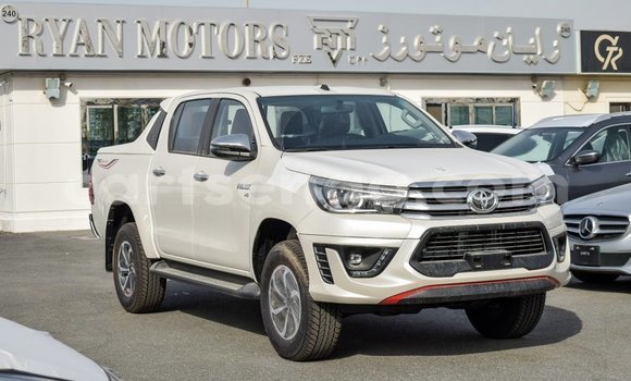 Buy Import Toyota Hilux White Car in Import - Dubai in Hhohho Buy Import Toyota Hilux White Car in Import - Dubai in Hhohho